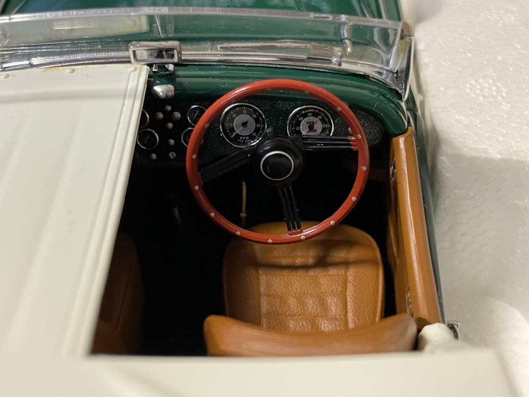 価格変更 1/18 京商 トライアンフTR3S レースモデル26号車