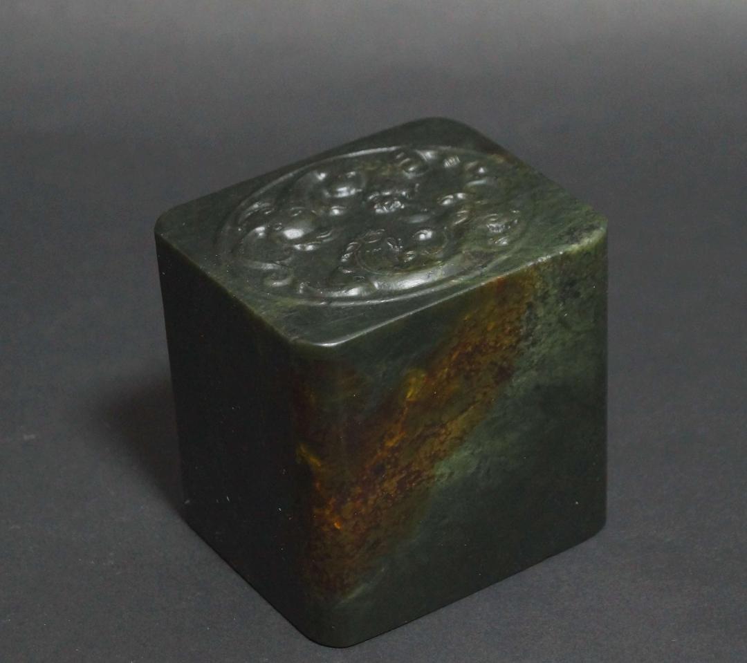 時代大型天然碧玉 細工彫り古代双龍 篆刻 篆書 印章 置物 古文房具★美しい石目