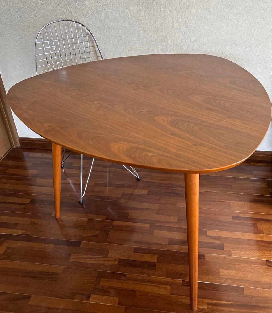 NOCE ノーチェ　ダイニングテーブル 三角テーブル　オーク材