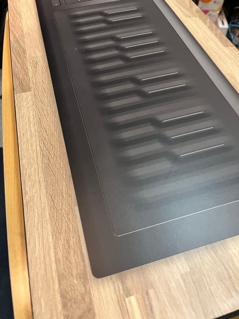 ROLI Seaboard RISE25 MIDIキーボード