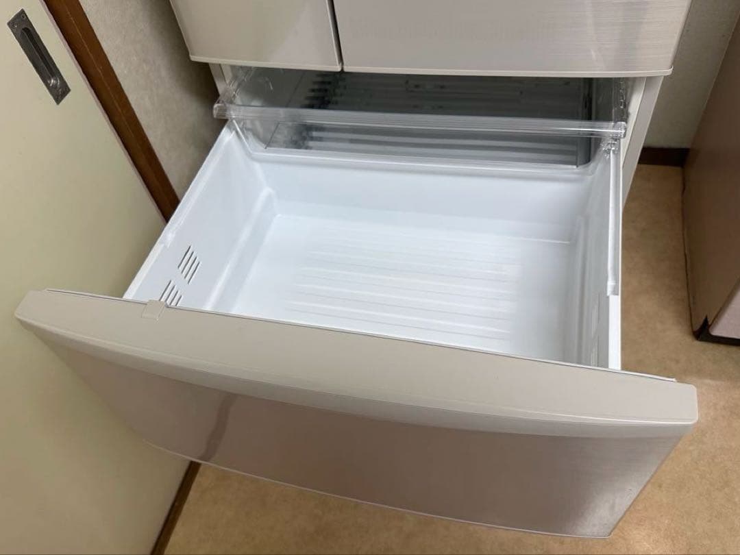 【送料込み】大型冷蔵庫　Panasonic NR-FVM470S-N