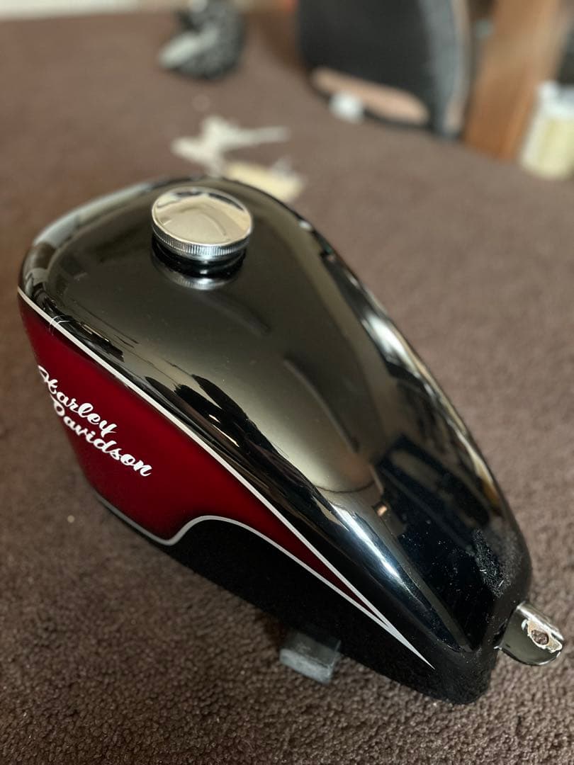 スポーツスター　タンク　チョッパー　ショベル　パン　ナックル　ピンスト