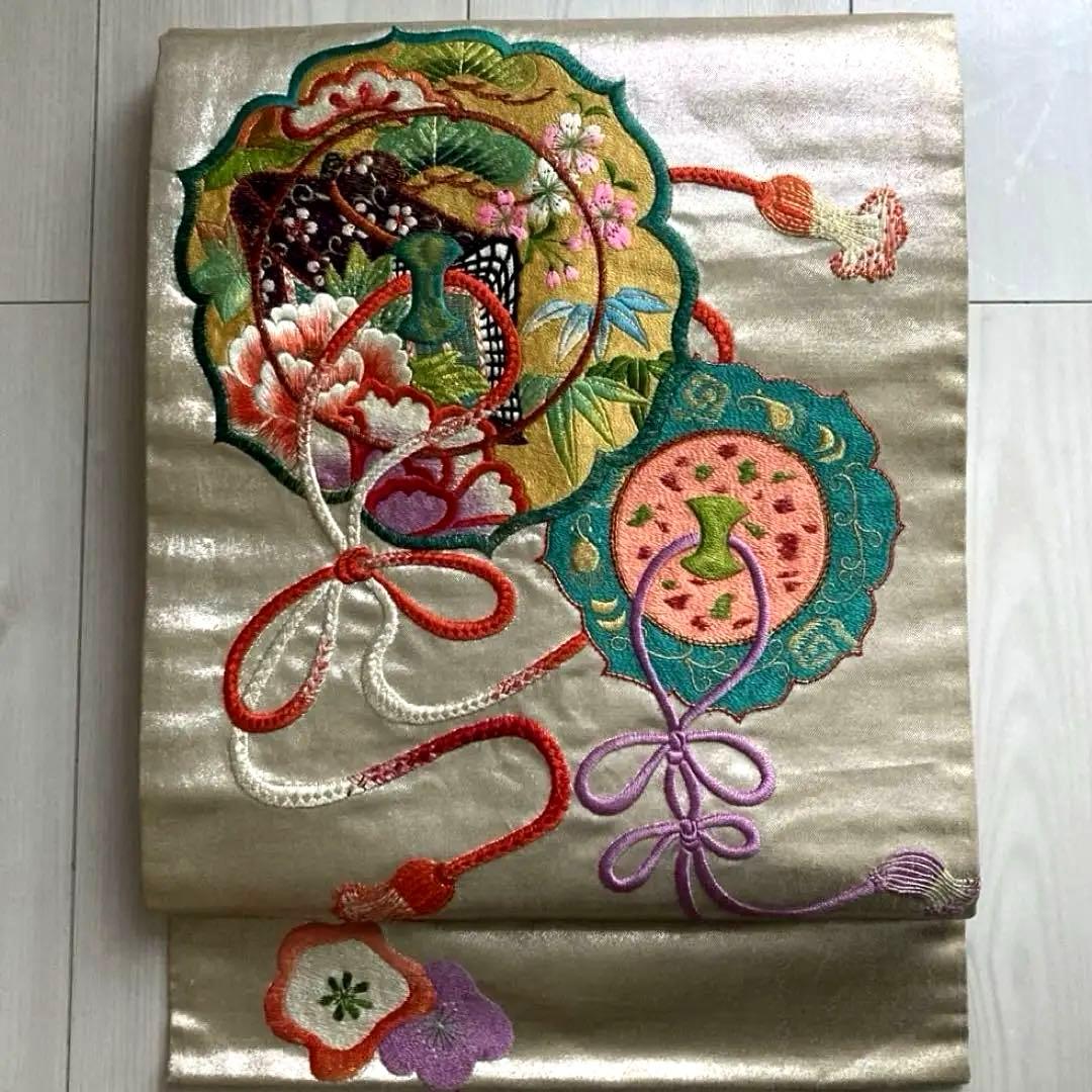 アンティーク名古屋帯　大正ロマン　上質な刺繍　と金駒刺繍　正絹　N8-25