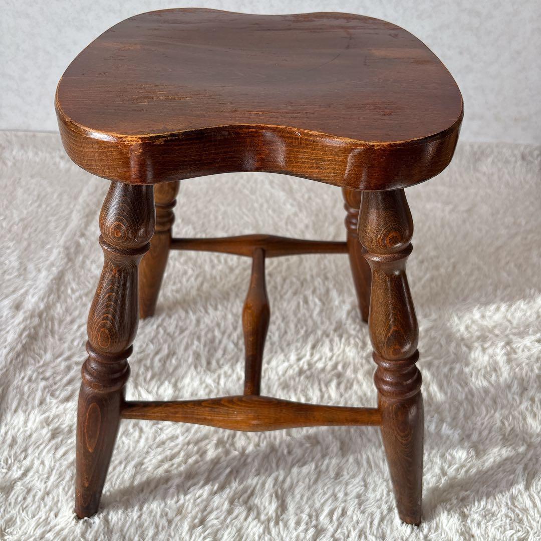 まつ様リクエスト品】飛騨産業 キツツキマーク スツール 座彫り