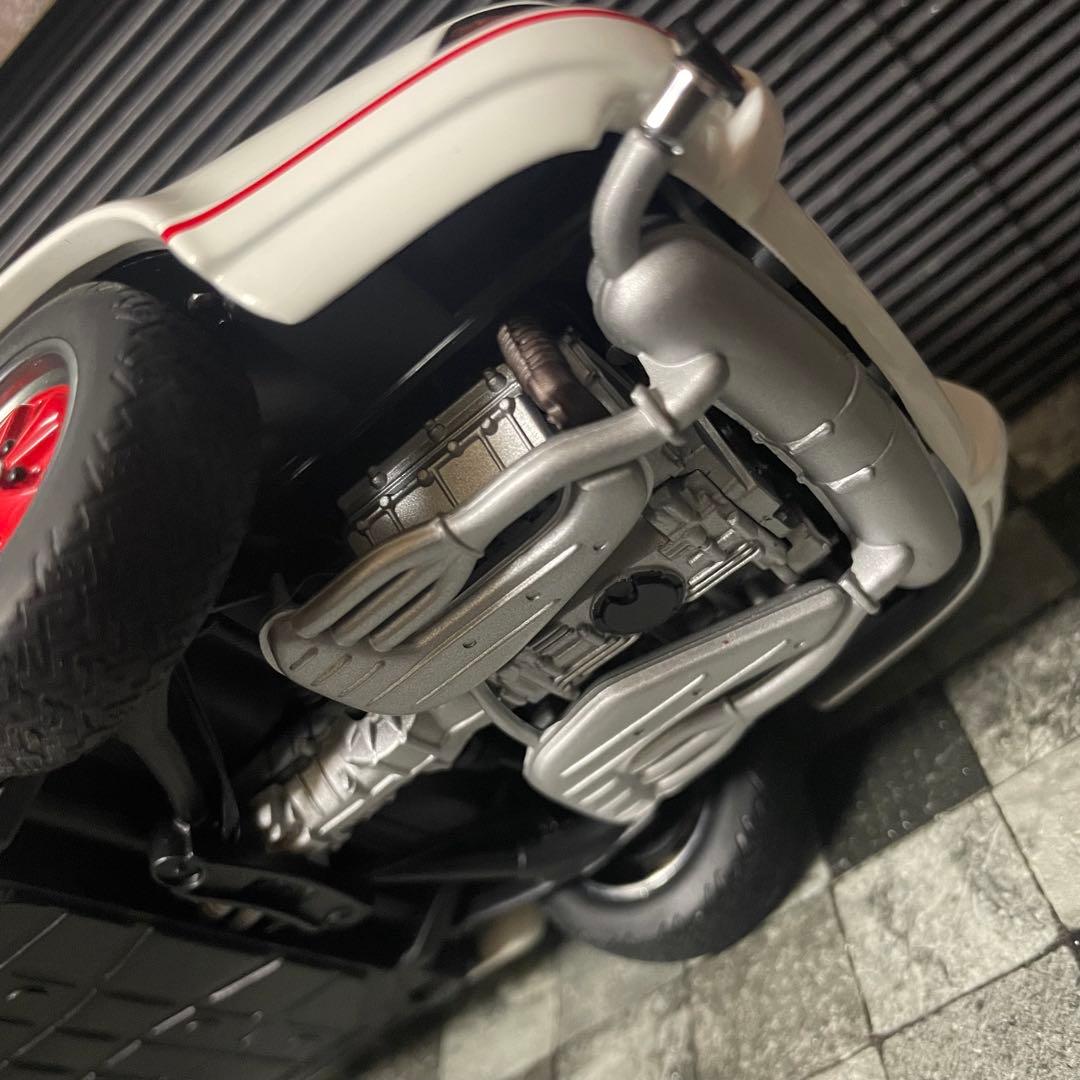 1/18 AUTOart ポルシェ 911 カレラ 2.7 RS 1973