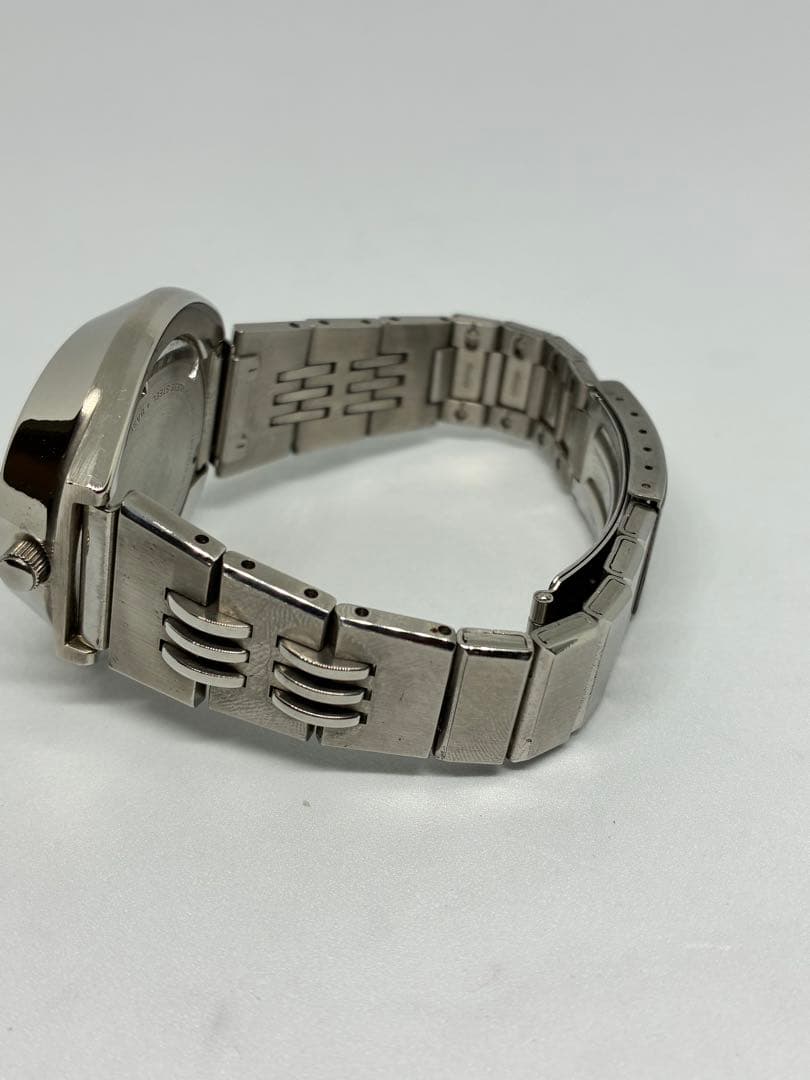 希少✨SEIKO ALBA AKA V707-0A10 クォーツ 腕時計　レッド