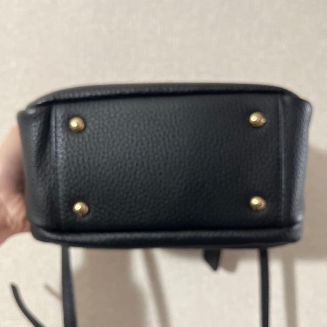 美品ヘイニ　ベビーロシェ ブラックレザーショルダーバッグ