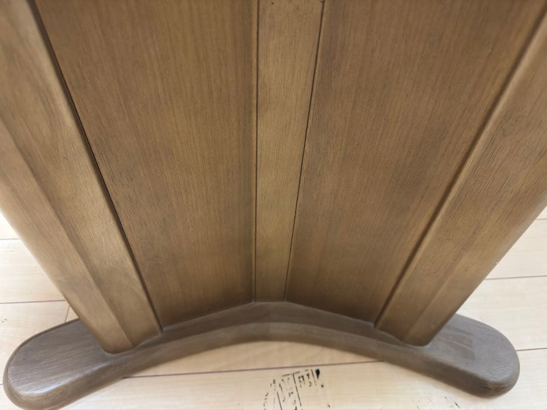 ３月15日まで出品　カリモク家具　ダイニングテーブル　ブラウン　４人掛け