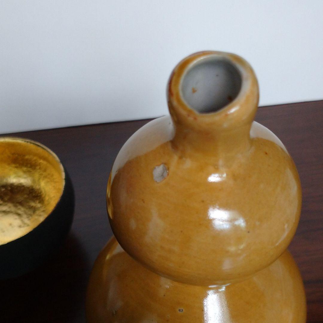 陶器の瓢箪徳利とぐい飲み