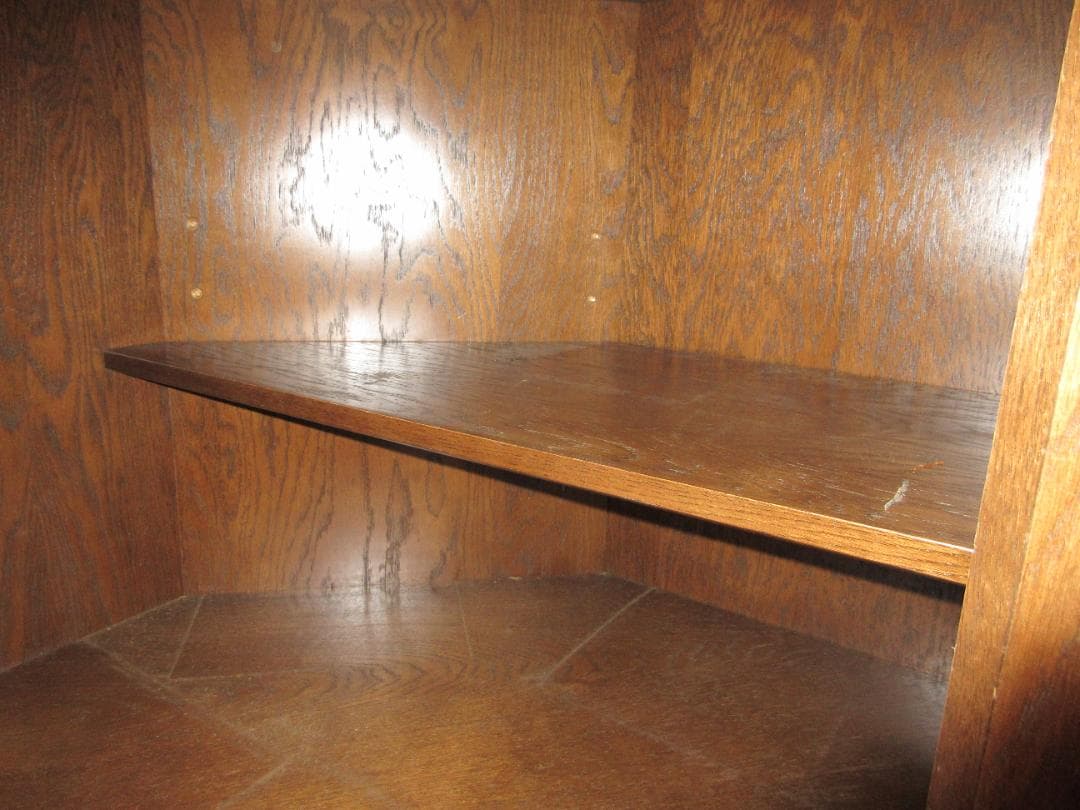 【ヴィンテージ　アンティーク】カリモク　ドマーニ　コーナーキャビネット　真ん中