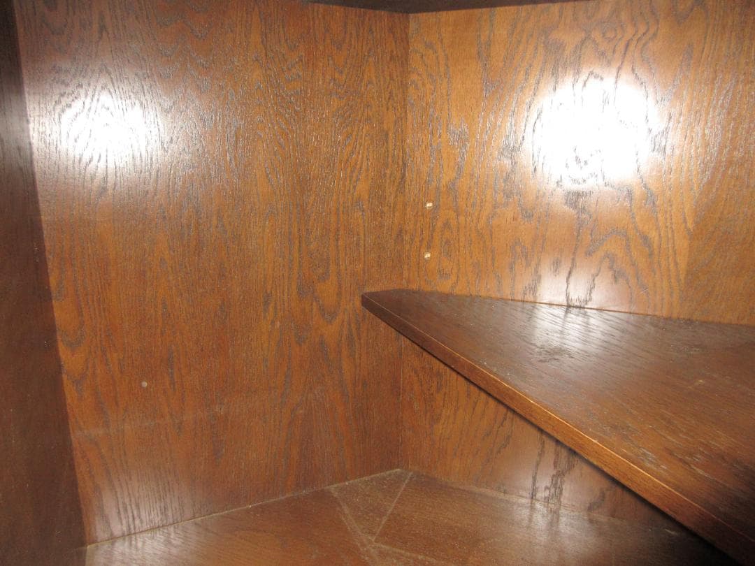 【ヴィンテージ　アンティーク】カリモク　ドマーニ　コーナーキャビネット　真ん中