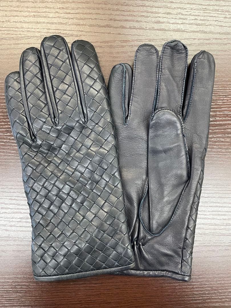 BOTTEGA BENETA イントレチャートレザーグローブ