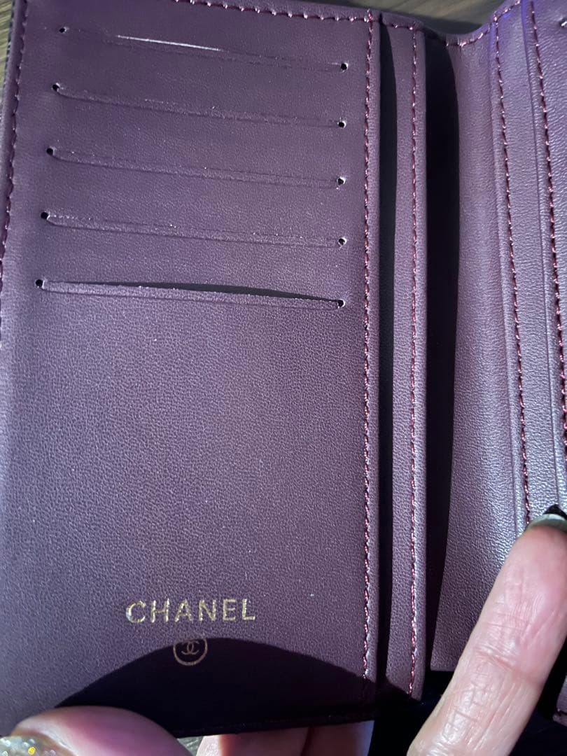 CHANEL ブラックレザー 二つ折り財布ノベルティ