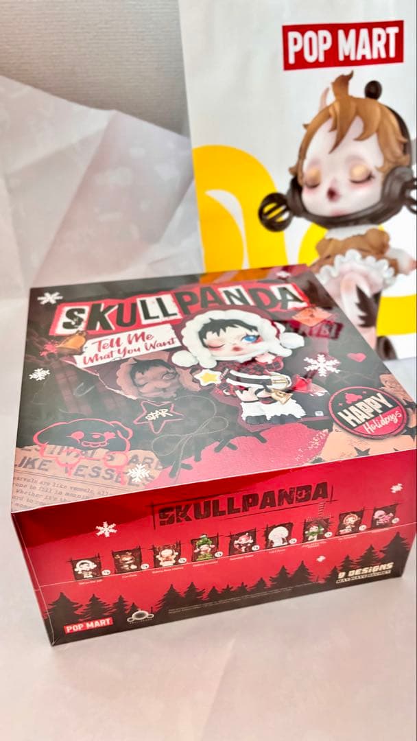 popmart SKULLPANDA クリスマスフィギュア