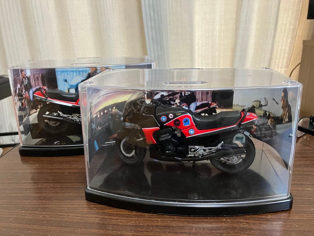 映画「トップガン」仕様GPZ900R プラモデル完成品