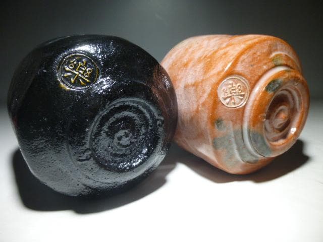 eiri楽吉左衛門十二代弘入赤黒茶碗／共箱／裏千家十四代淡々斎極銘「逢縁」