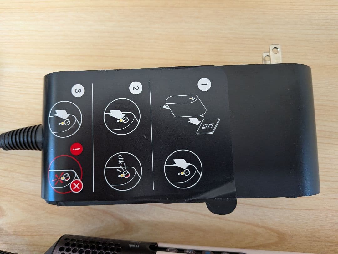 Dyson ヘアドライヤー ピンク