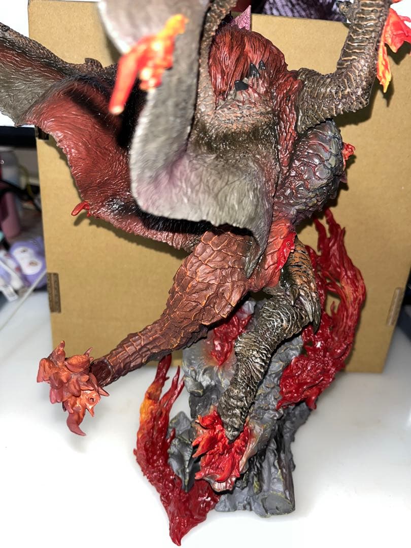 炎王龍テオ・テスカトル クリエイターズ モンハン モンスターハンター フィギュア