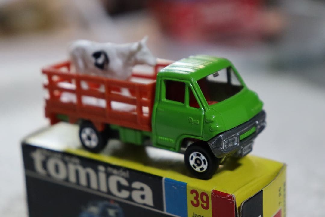 TOYOTA DYNA トヨタ　ダイナ　牧場トラック　39 トミカ　黒箱 日本製
