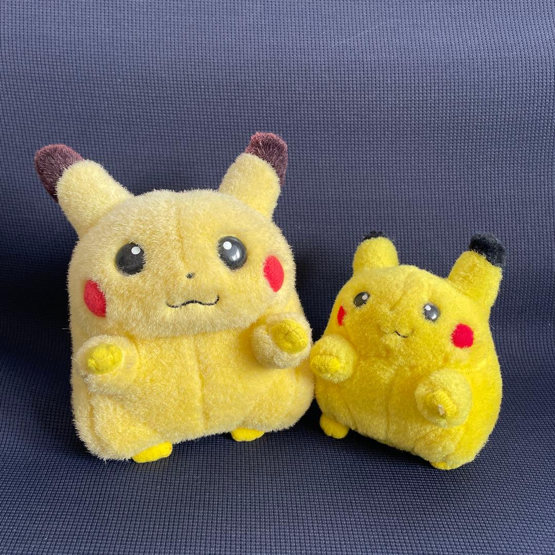 TOMY 初期ピカチュウ ぬいぐるみ 大小セット