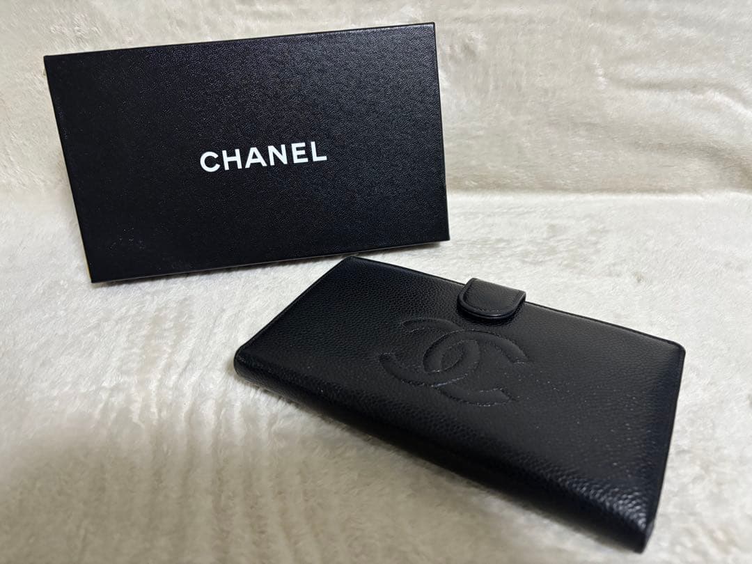 ✨CHANEL ブラックレザー 二つ折り財布　キャビアスキン✨早い者勝ちです✨