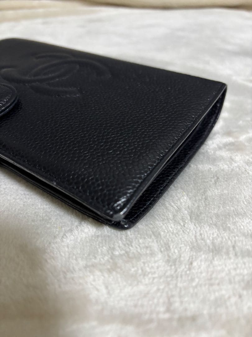 ✨CHANEL ブラックレザー 二つ折り財布　キャビアスキン✨早い者勝ちです✨