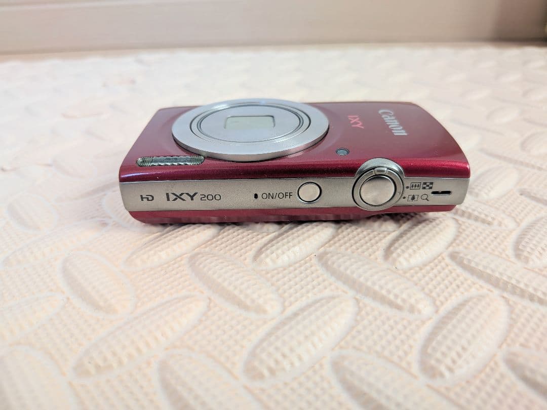 Canon キャノン IXY 200 コンパクトデジタルカメラレッド 充電器付き