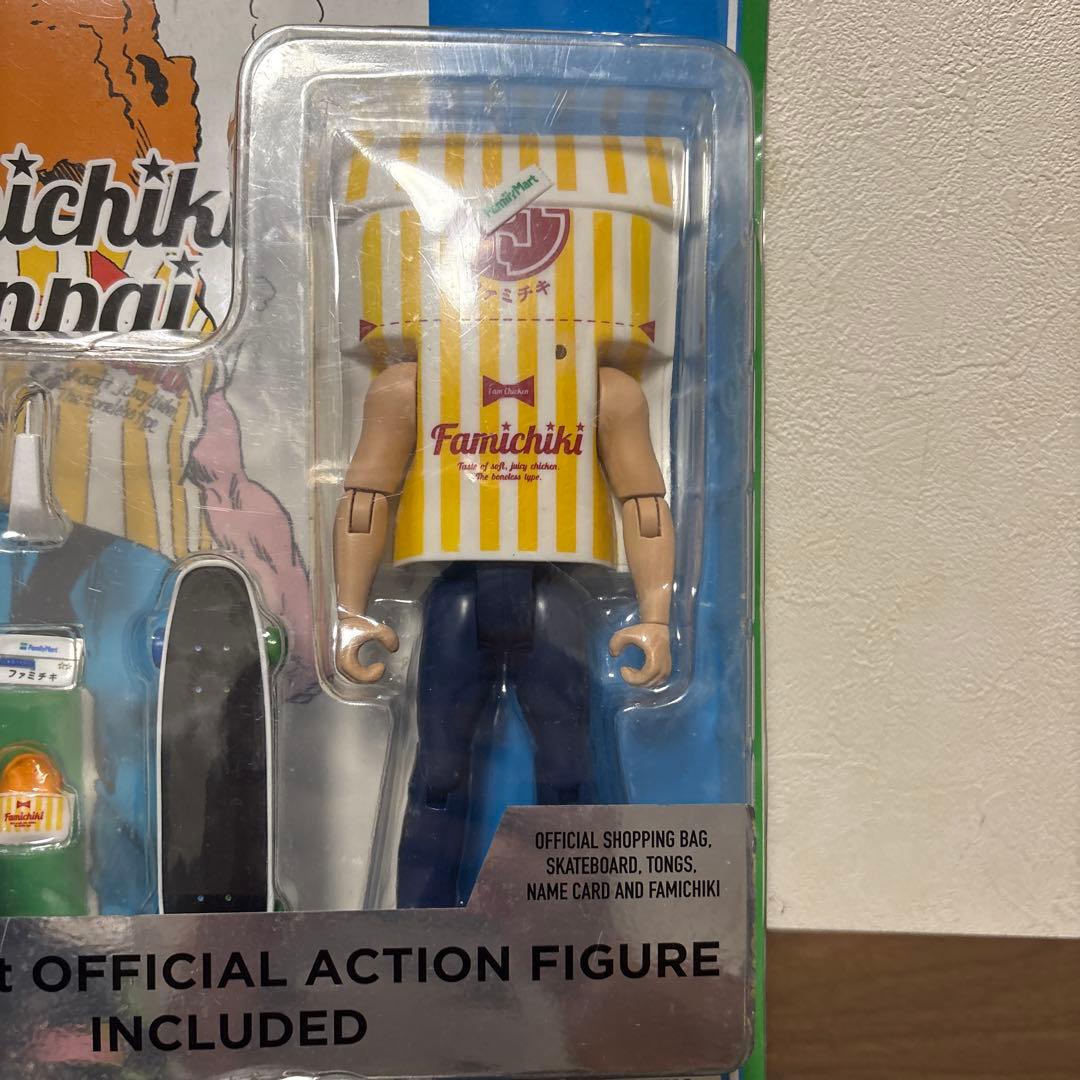 【非売品】ファミチキ先輩　アクションフィギュア　限定100個