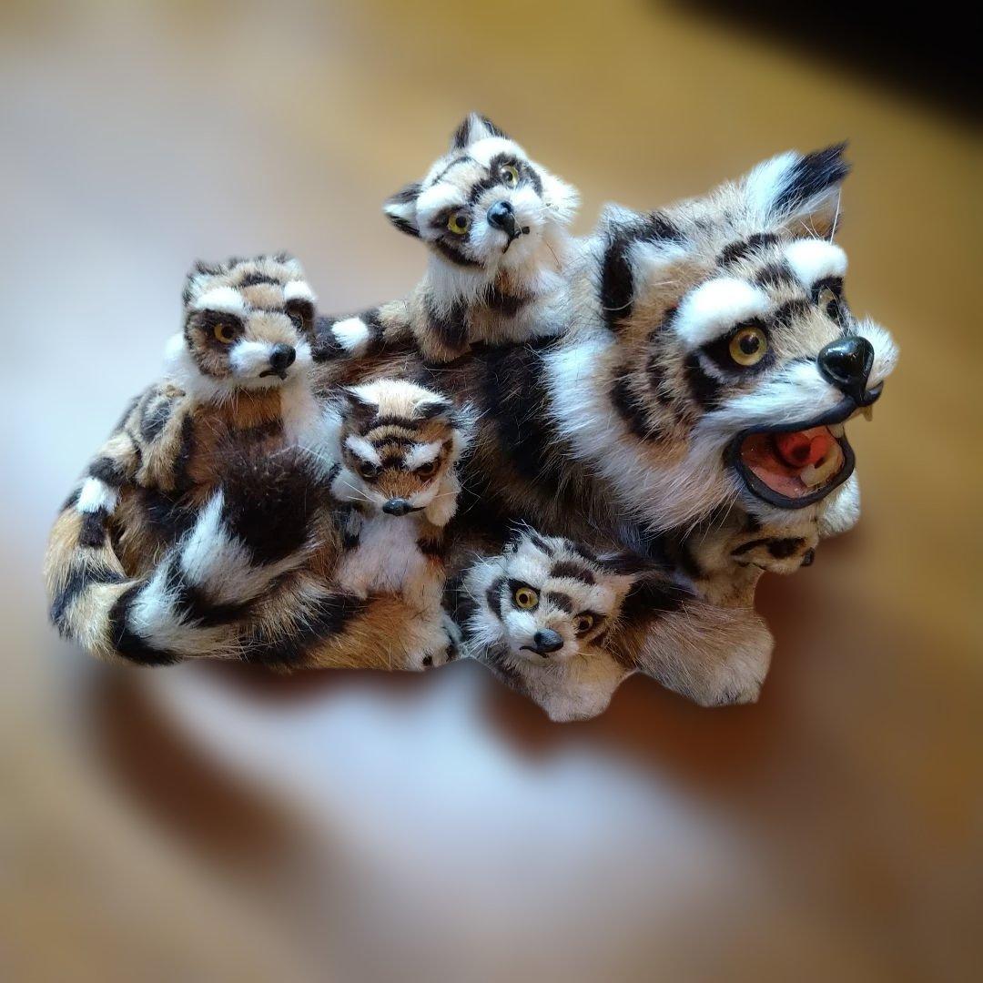 虎の親子の置物A　ビンテージ　ハンドメイド　首振り　一点物