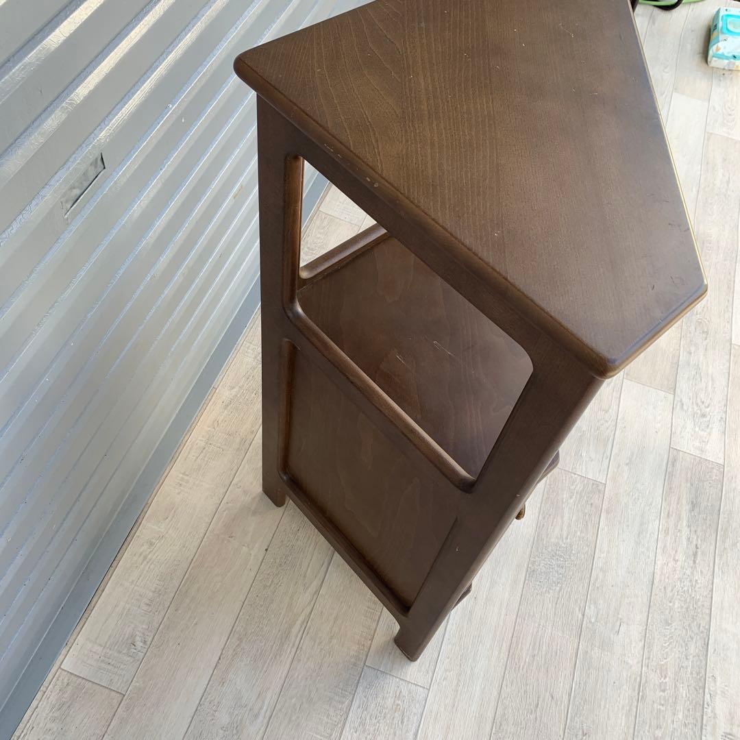 Karimoku カリモク コーナー 花台 電話台 サイドテーブル 三角 収納