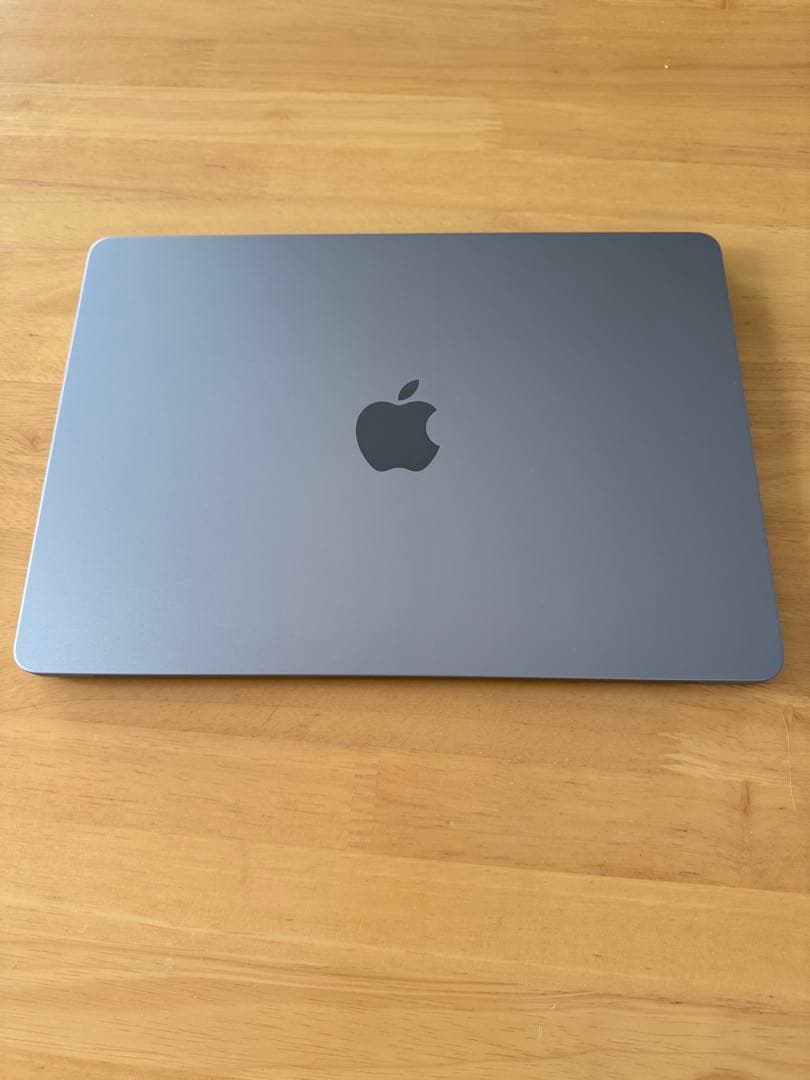 美品 MacBook Air M2 2022 13.6インチ 512GB