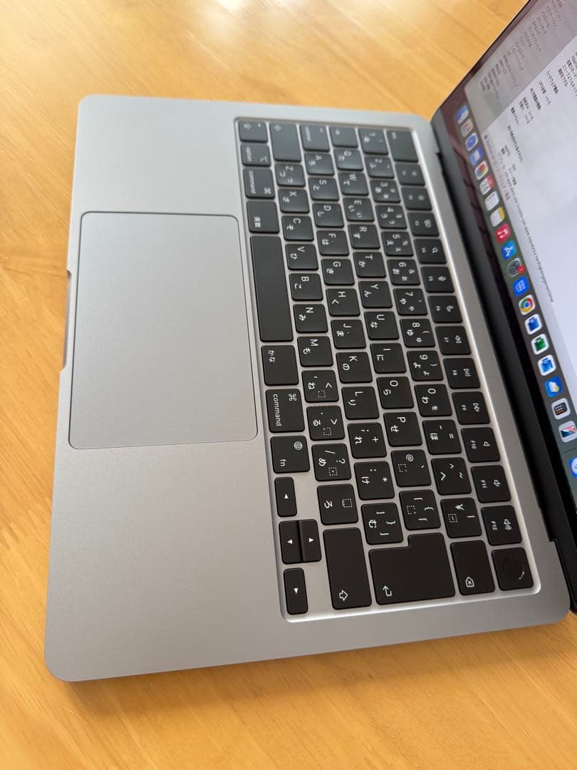 美品 MacBook Air M2 2022 13.6インチ 512GB