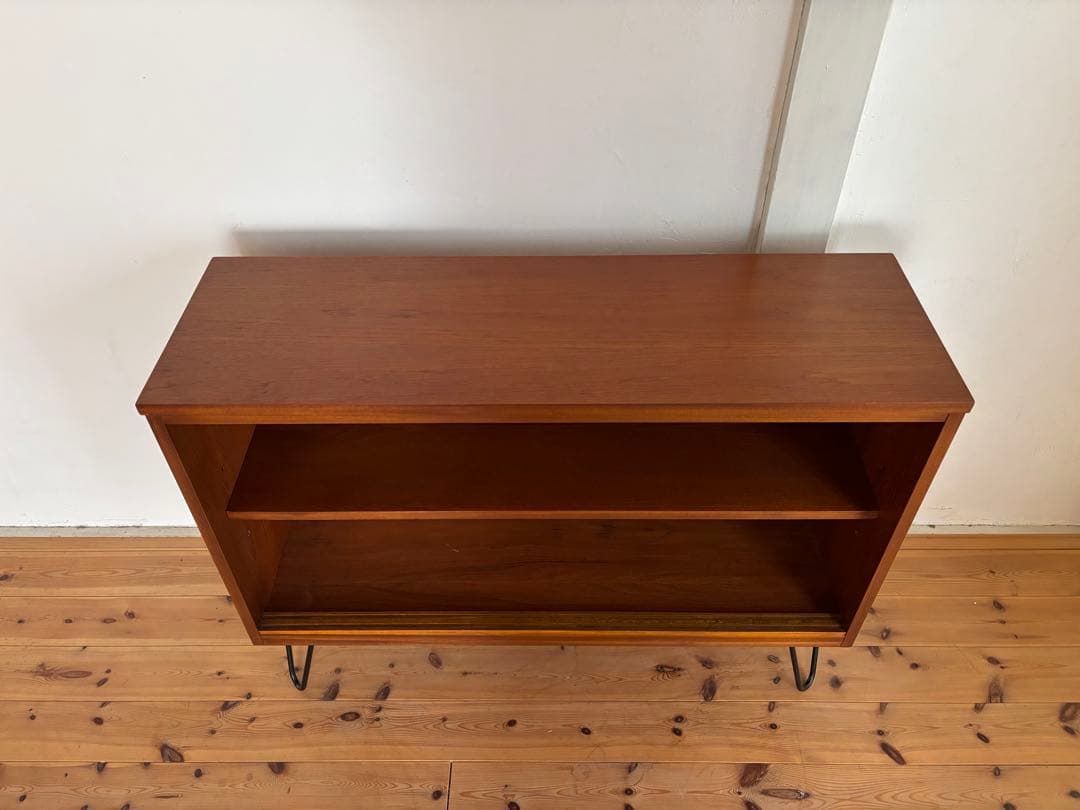 北欧ヴィンテージ　チーク　サイドボードキャビネット