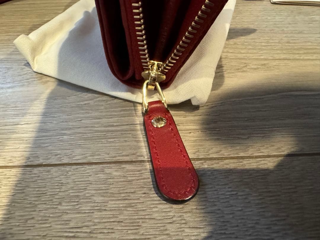 GUCCI グッチ　二つ折り財布　コンパクト　赤　レッド　美品