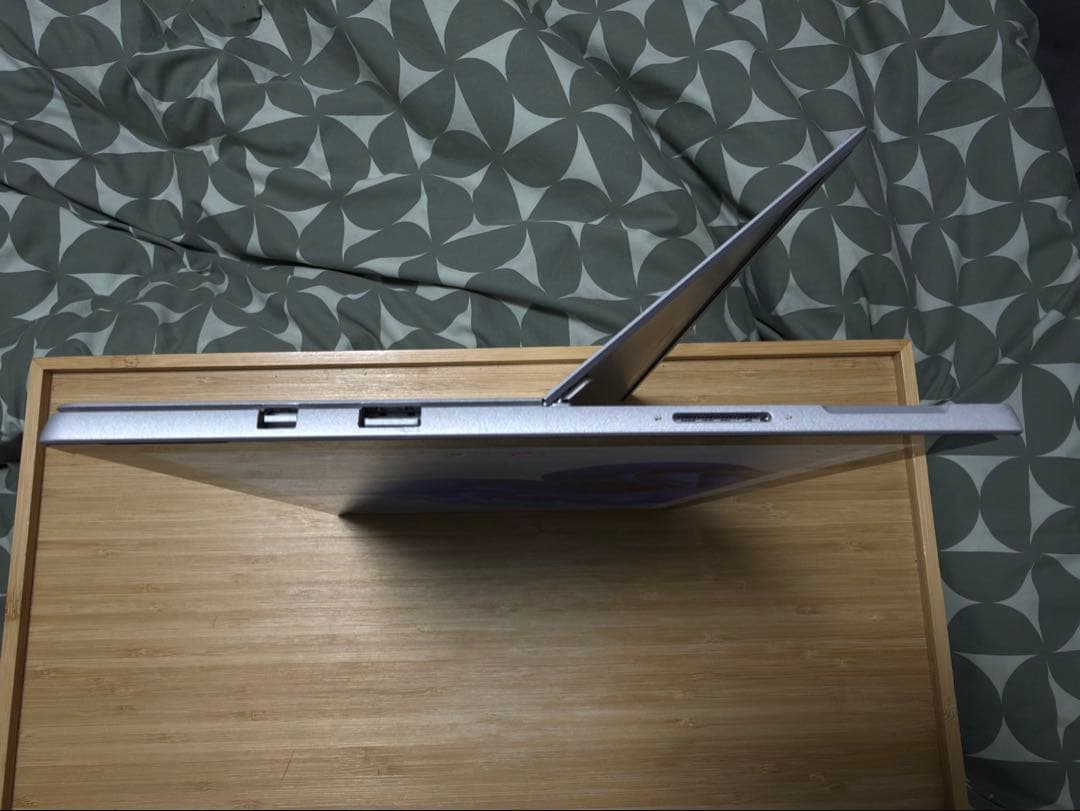 Windowsタブレット本体 Surface Pro 5 (i5-7300U 8+256GB)