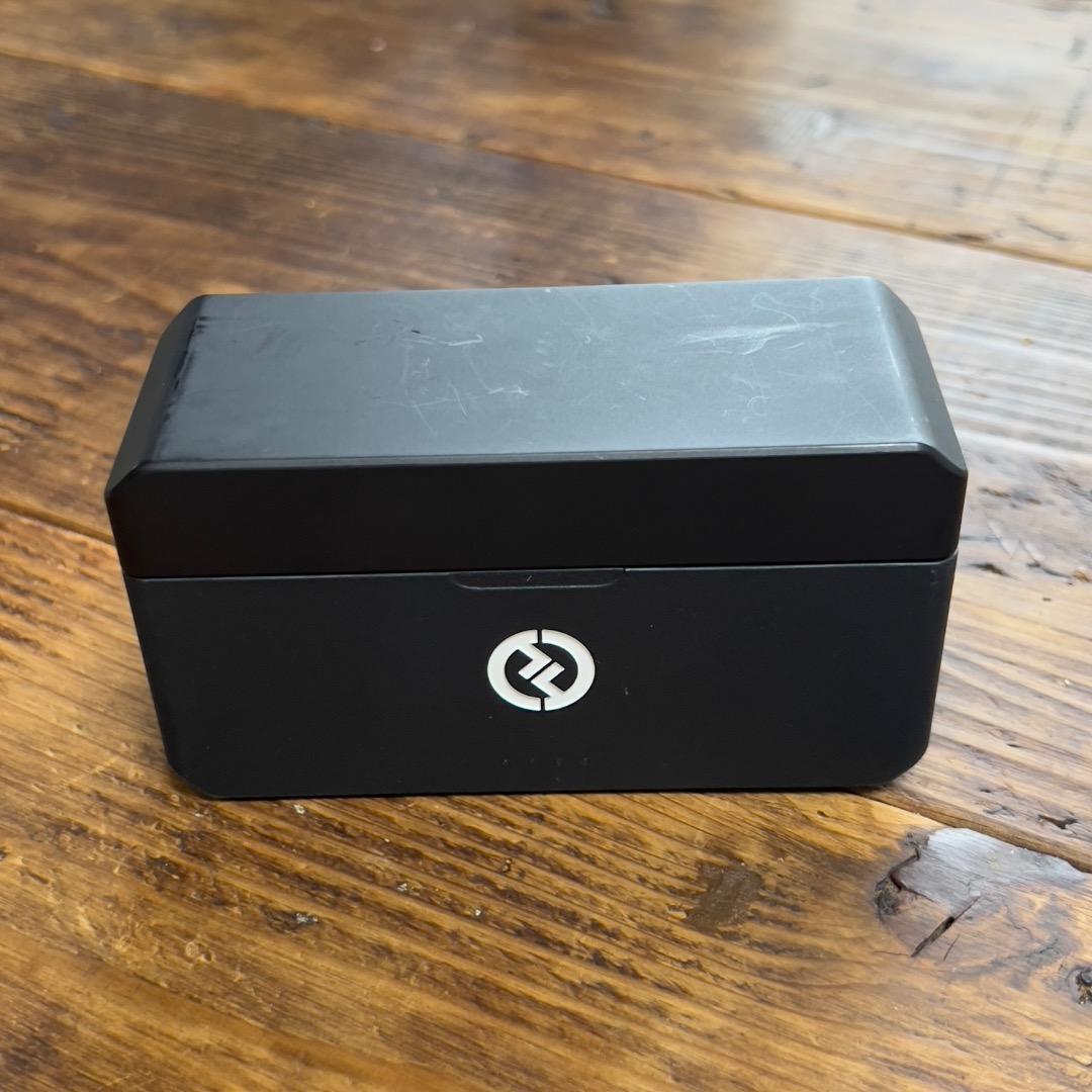 Hollyland LARK MAX ワイヤレスマイク（ラベリアマイク付き）