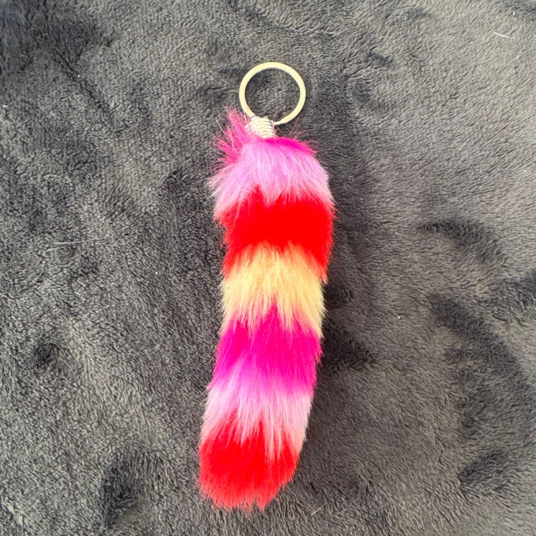 カラフルファーキーホルダー4個セット