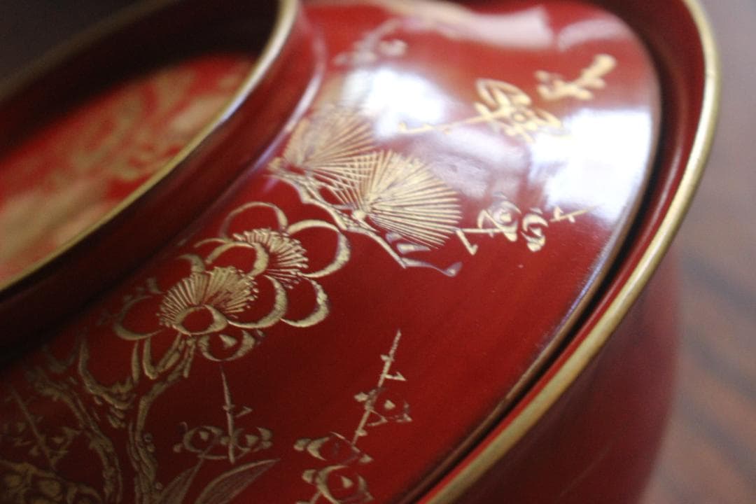 デッドストック！時代金縁朱漆に極上松竹梅沈金の映える大椀2点（検輪島塗雑煮椀