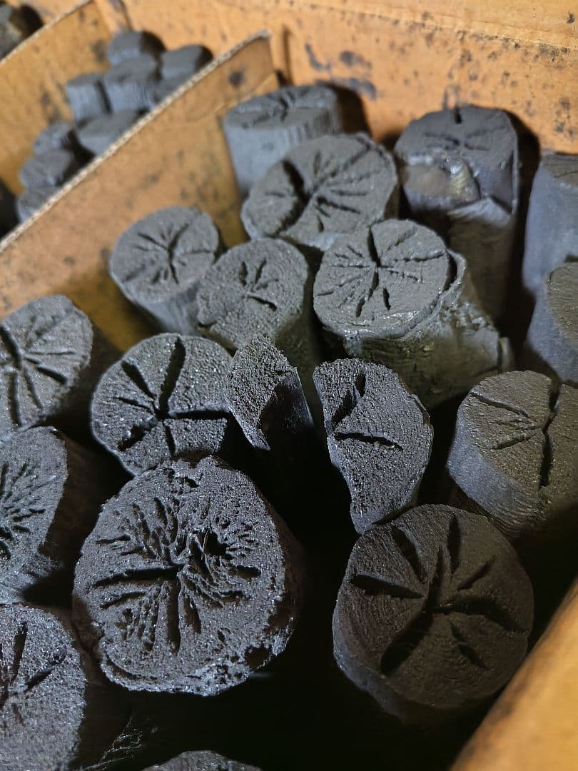 御茶用道具炭　茶道炭　 円筒形炭 　約12kg