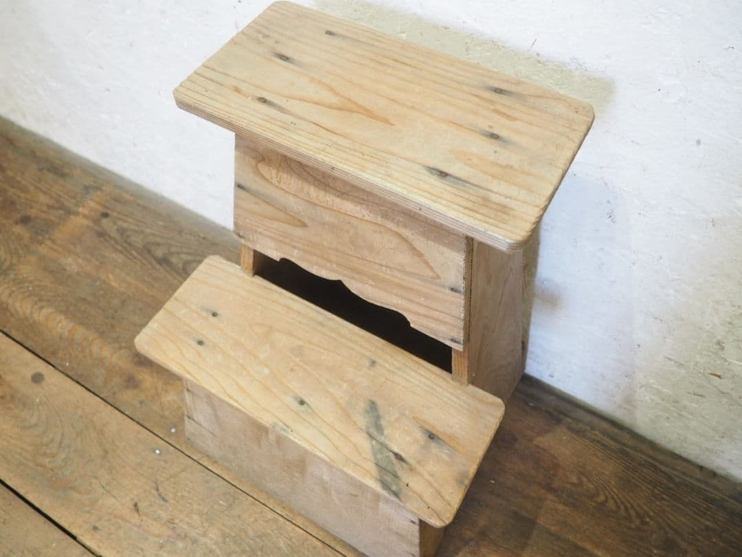 1087 踏み台　飾り棚　展示台　陳列台　古家具　古道具　レトロ　 ステップ