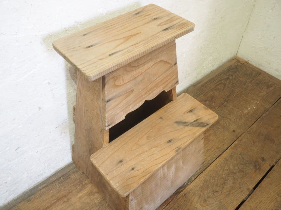1087 踏み台　飾り棚　展示台　陳列台　古家具　古道具　レトロ　 ステップ