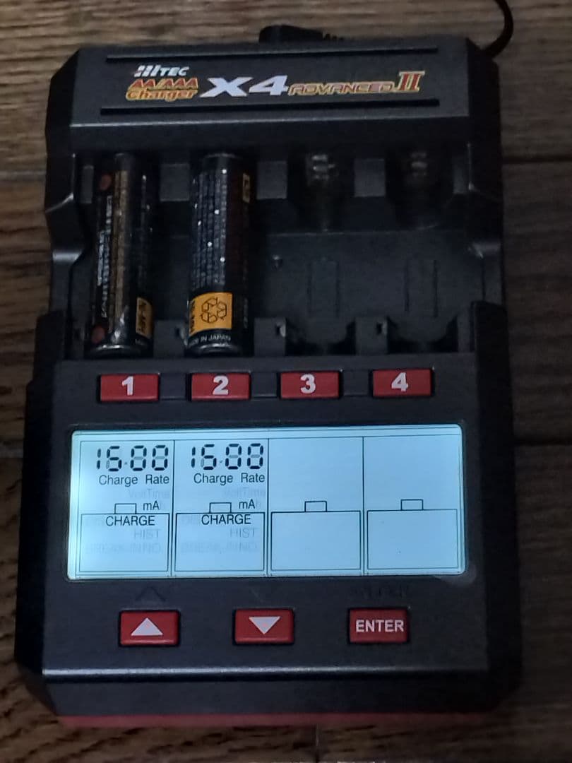 自動車 Hitec X4 ADVANCED II AA/AAA Charger