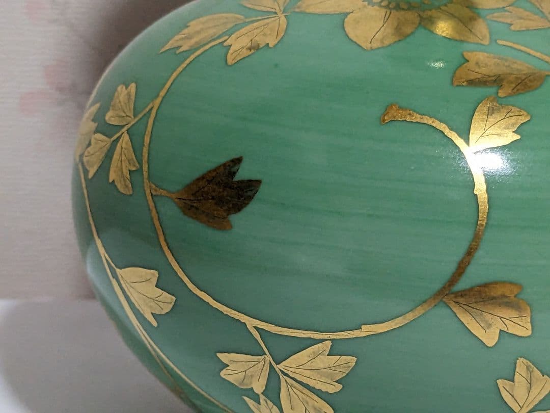 ⭐九谷焼重鎮 名工 吉田美統 人間国宝 金彩絵付 花器 花活 置物飾り 骨董品