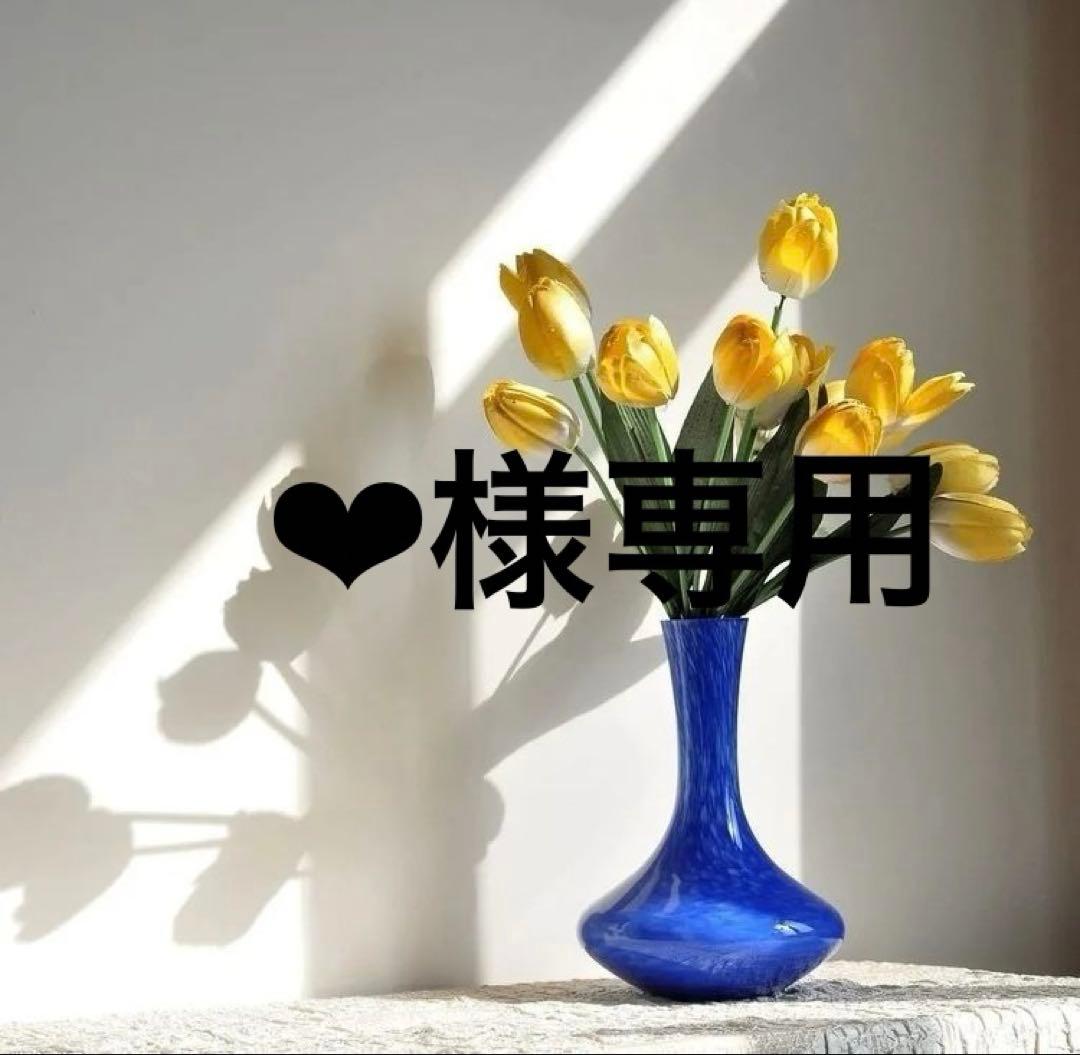 ︎ ︎ ︎ ❤︎　52