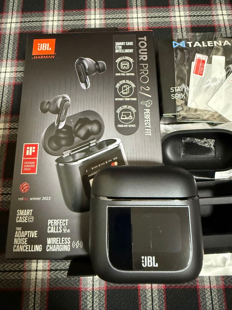 JBL Tour Pro 2 ワイヤレスイヤホン　美品　カバー　フィルム　セット