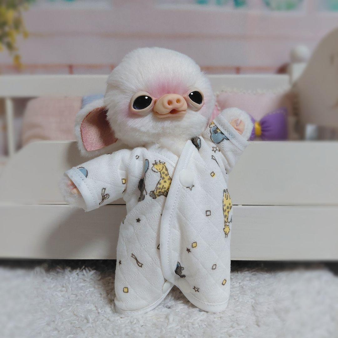 ミニブタちゃん　アートドール　ぬいぐるみ