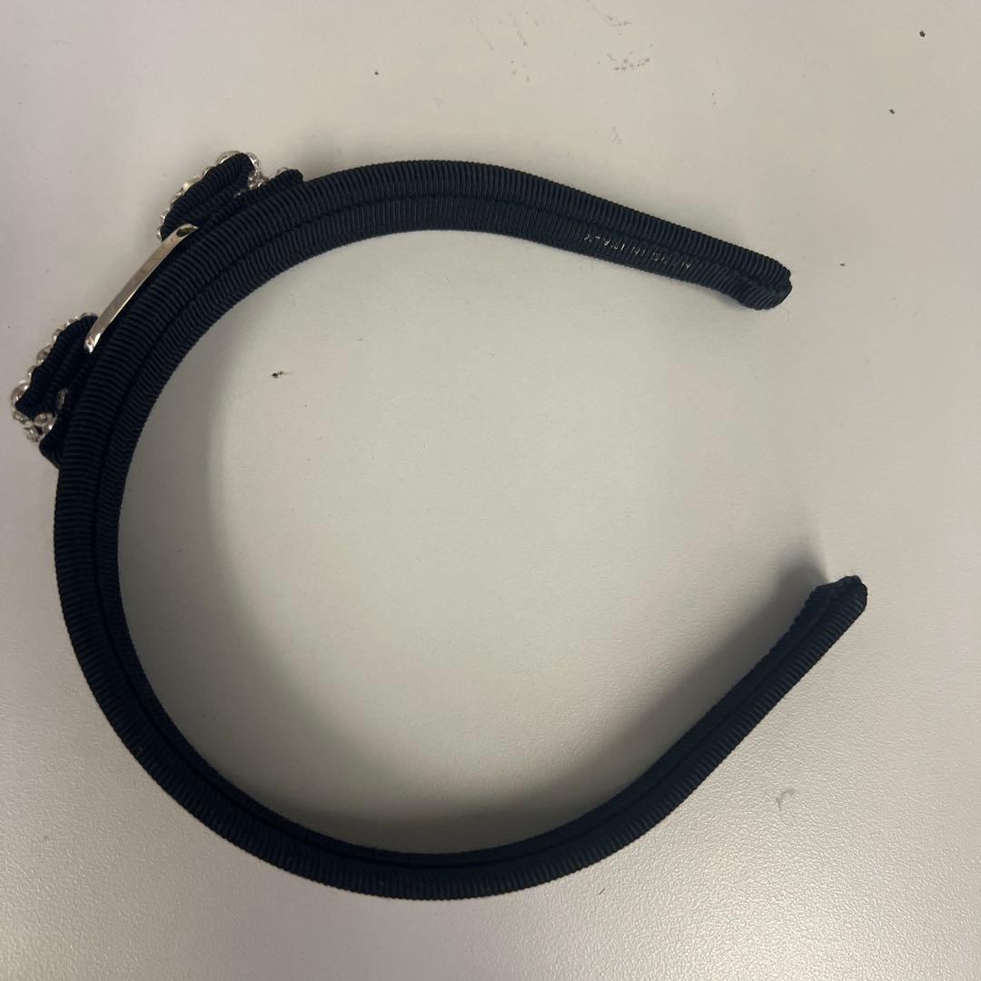 ビジュー付きフェラガモカチューシャ