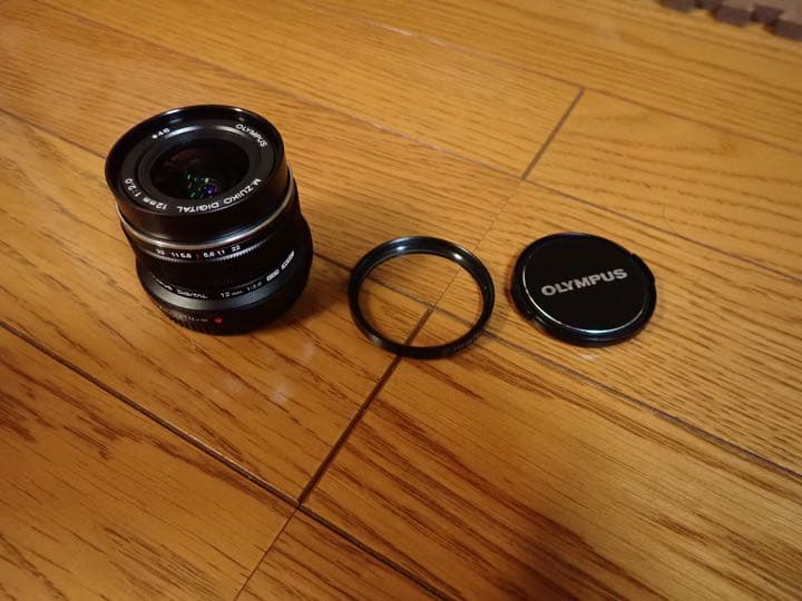【美品】 OLYMPUS 広角単焦点レンズ12mm F2.0 ＋レンズフィルター