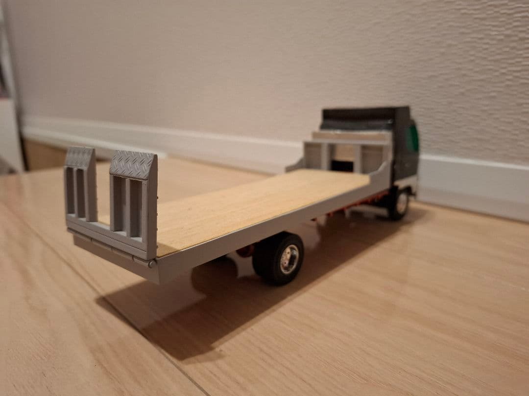 デコトラプラモデル　荷台のみ　アオシマトラック完成品ジャンク