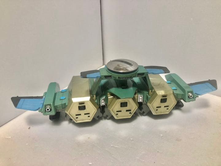 ウルトラマンガイア　ＸＩＧ　メカとエンブレムまとめてセット‼️